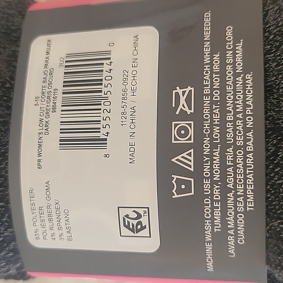 NWT, Skechers women's socks. Fits shoe size 5-10. - Picture 3 of 4